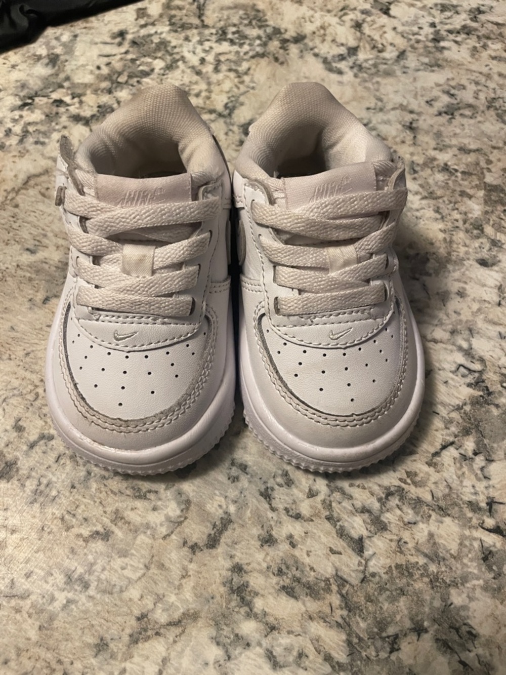Nike White Toddler Low-Top Sneakers size 4c